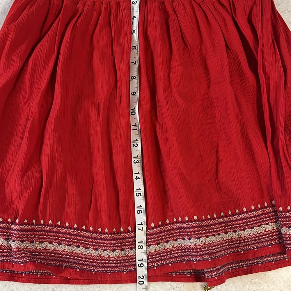 ✨ 3/$15 ✨ Old Navy Large Red Embroidered Skirt - Picture 6 of 6